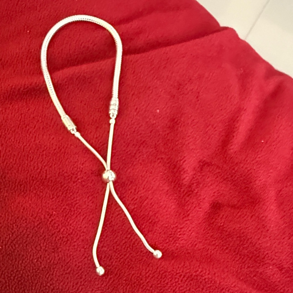 Elegant Silver Adjustable Bracelet